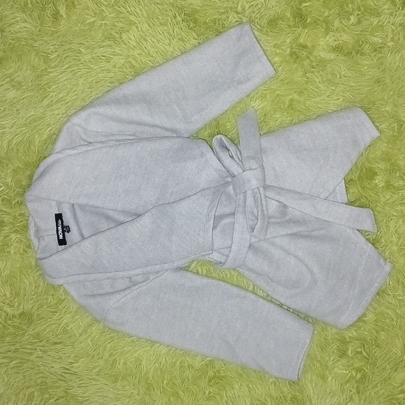 NOVAKids wrap 100% polyester sweater with belt size 4 - Picture 3 of 5